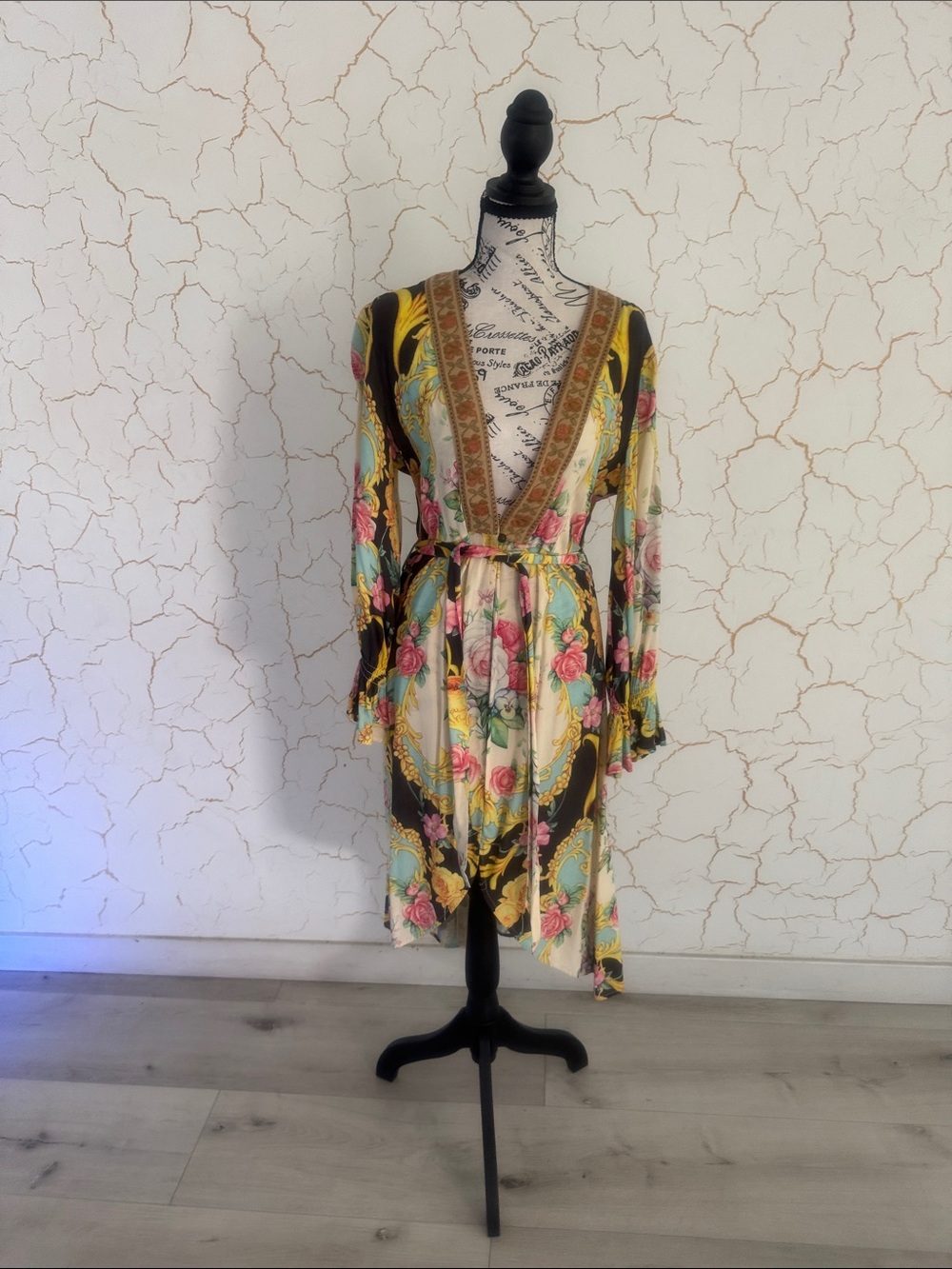 ARATTA SILENT JOURNEFloral Print Long Sleeve Robe with Waist Tie -SMALL